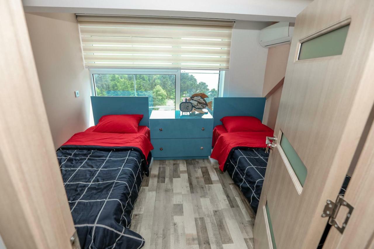 Black See Apartment Кобулети Екстериор снимка